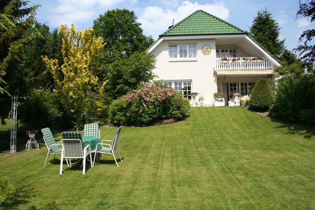 Ewigleben, Landhaus Gartenstrasse Биспинген Екстериор снимка