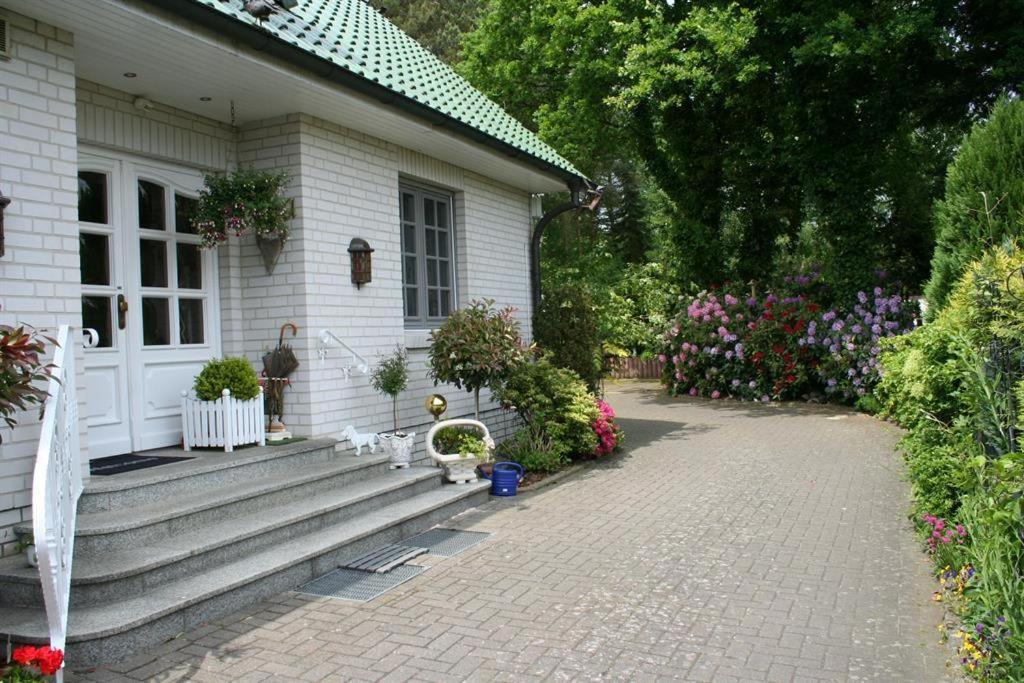 Ewigleben, Landhaus Gartenstrasse Биспинген Екстериор снимка