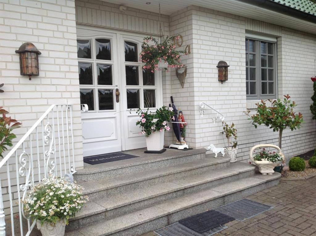 Ewigleben, Landhaus Gartenstrasse Биспинген Екстериор снимка